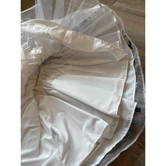 NWT Pippa & Julie Floral Embroidered Dress Sz 4 - Picture 6 of 7